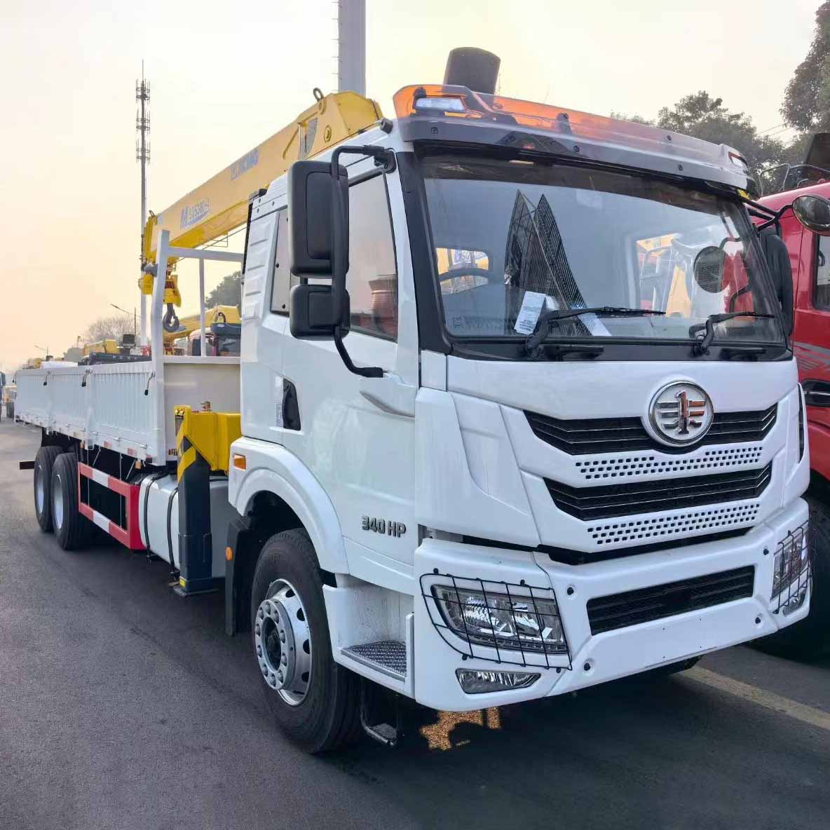 FAW J6P 6x4 350ps Kranwagen